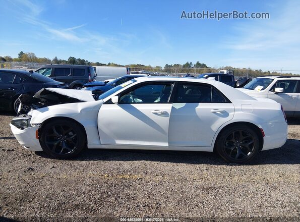 2C3CCABG9NH116017 2022 CHRYSLER 300 White Widok wnętrza 360 stopni