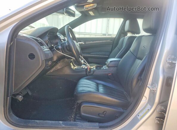 2C3CCABGXKH654494 2019 CHRYSLER 300 Silver 
