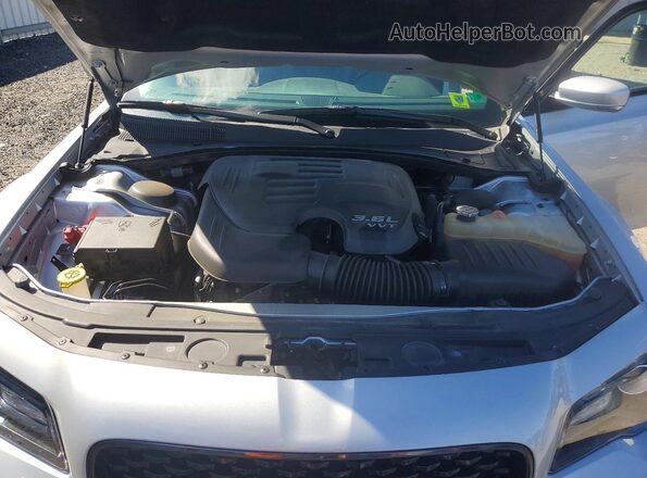 2C3CCABGXKH654494 2019 CHRYSLER 300 Silver 