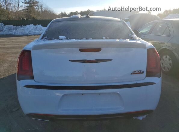 2C3CCABT3LH122938 2020 CHRYSLER 300 White Вид ззаду