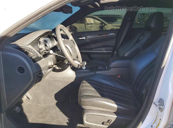 2C3CCABT4NH253086 2022 CHRYSLER 300 Белый Вид салона спереди