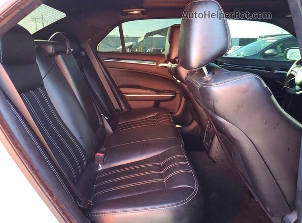 2C3CCABT4NH253086 2022 CHRYSLER 300 Белый Вид задних сидений