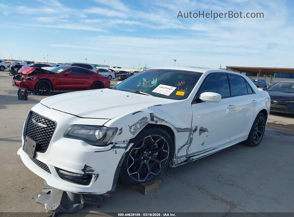2C3CCABT8LH220511 2020 CHRYSLER 300 White Front left