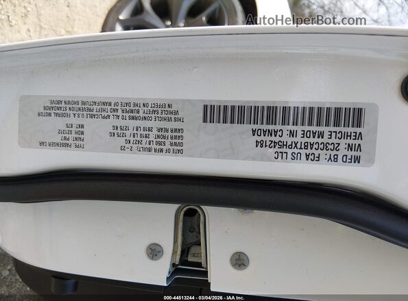 2C3CCABTXPH542184 2023 CHRYSLER 300 White Vista del compartimento del motor