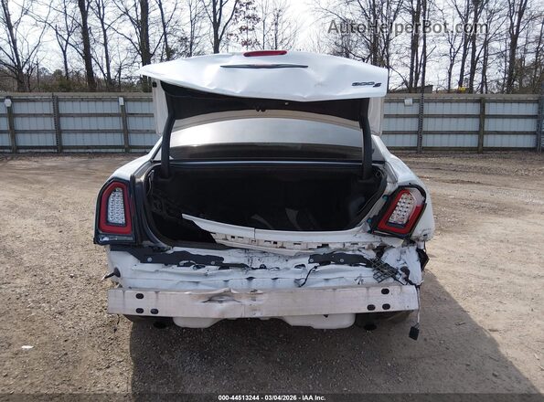 2C3CCABTXPH542184 2023 CHRYSLER 300 White 