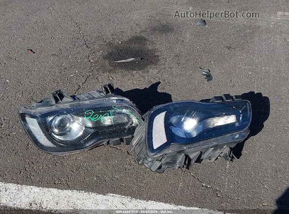 2C3CCADG2PH691530 2023 CHRYSLER 300 Silver Вид щитка приладів