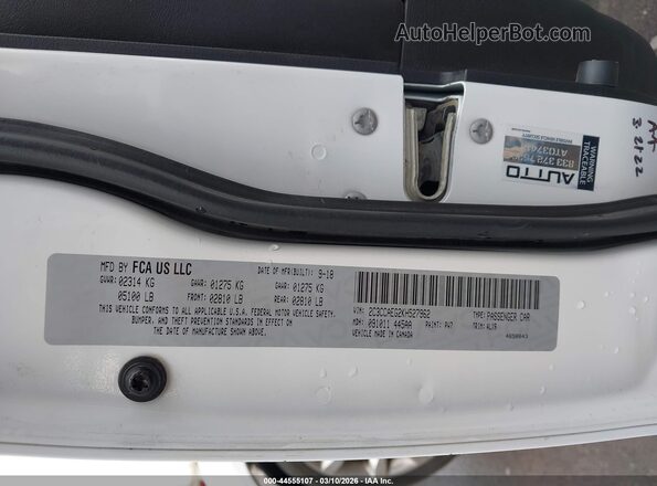 2C3CCAEG2KH527962 2019 CHRYSLER 300 Белый Вид подкапотного пространства