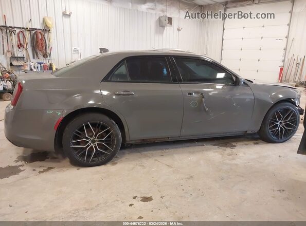 2C3CCAGG0JH149538 2018 CHRYSLER 300 Gray 