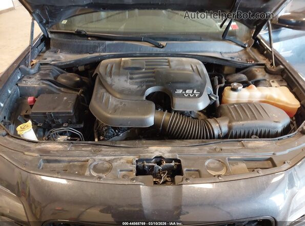2C3CCAGG5KH686827 2019 CHRYSLER 300 Gray უკანა ხედი