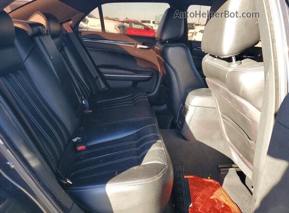 2C3CCAGG6KH689932 2019 CHRYSLER 300 Gray Widok tylnych siedzeń