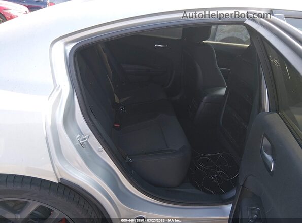2C3CDXBG8KH591556 2019 DODGE CHARGER Silver VIN կոդի պիտակի տեսք