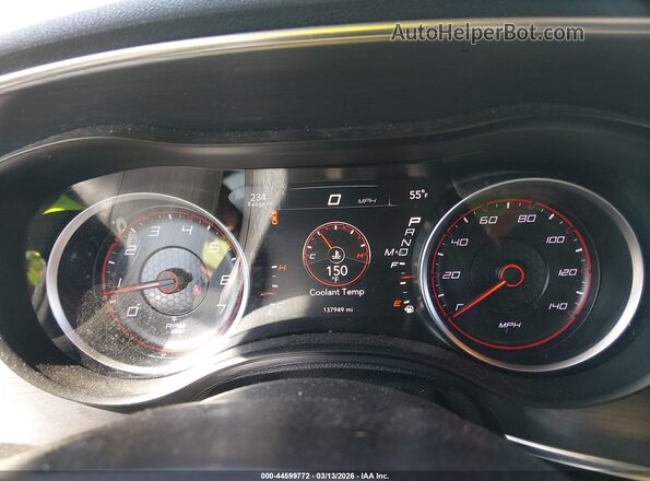 2C3CDXBG9JH329138 2018 DODGE CHARGER Red Widok tylnych siedzeń