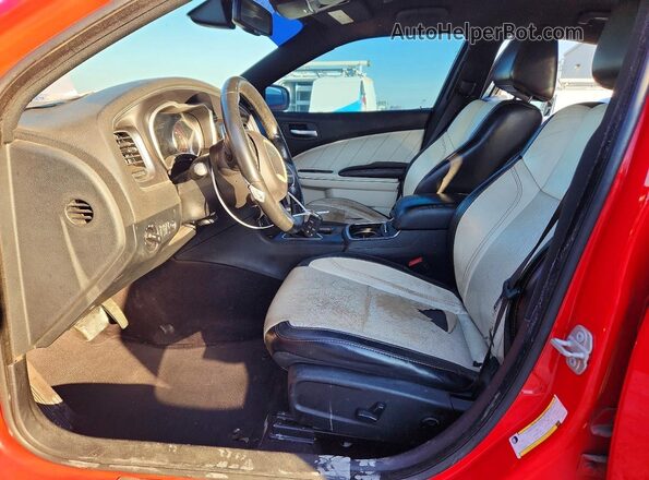 2C3CDXCT8JH234520 2018 DODGE CHARGER Красный Вид салона спереди