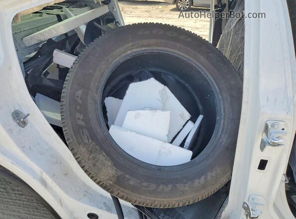 2C3CDXGJ9KH619482 2019 DODGE CHARGER White Vista de los asientos traseros