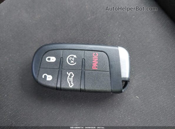 2C3CDXHG0KH566903 2019 DODGE CHARGER Белый Вид панели приборов