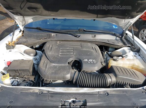 2C3CDXHG6MH569811 2021 DODGE CHARGER White Widok z tyłu