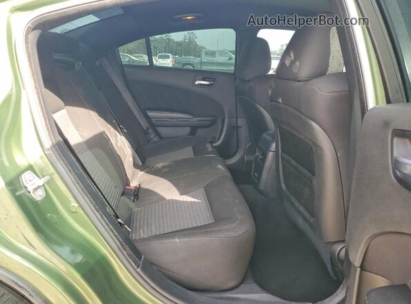 2C3CDXHG6MH592022 2021 DODGE CHARGER Green Vista de los asientos traseros