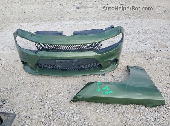2C3CDXHG6MH592022 2021 DODGE CHARGER Green Vista del compartimento del motor