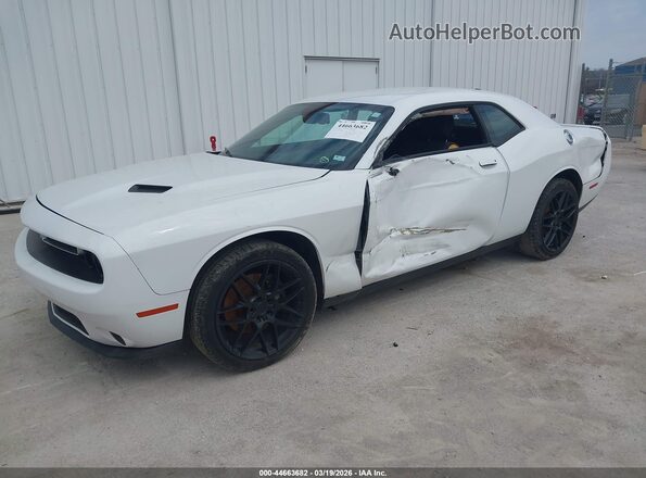 2C3CDZAG1GH275517 2016 DODGE CHALLENGER White 