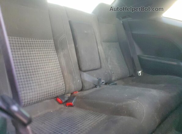 2C3CDZAG1GH278949 2016 DODGE CHALLENGER Red Rear seats view