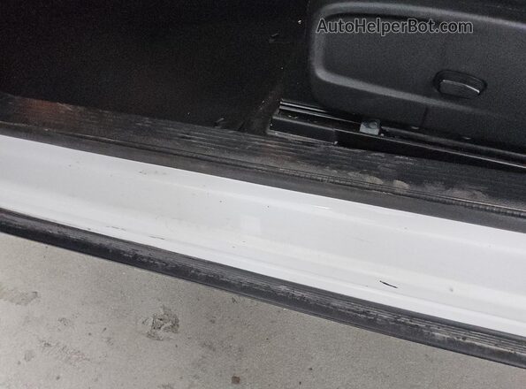 2C3CDZAG2PH658074 2023 DODGE CHALLENGER White 
