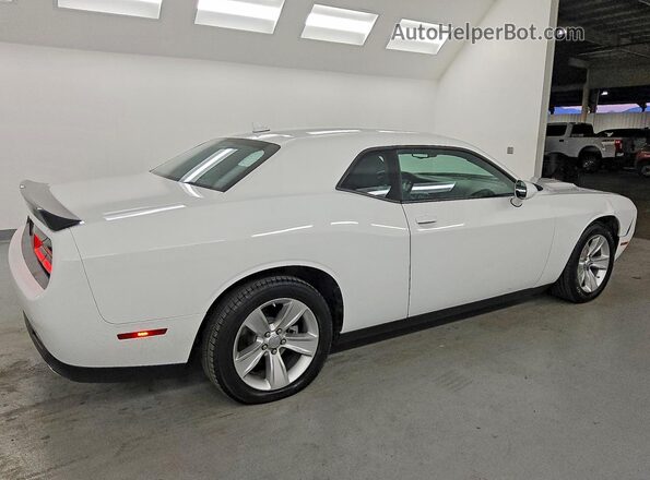 2C3CDZAG2PH658074 2023 DODGE CHALLENGER White 