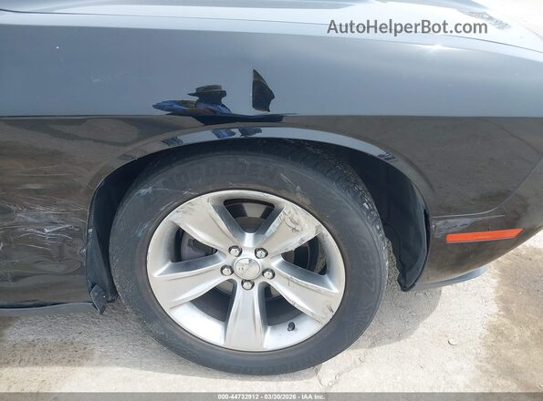 2C3CDZAG4JH171899 2018 DODGE CHALLENGER Black Front view