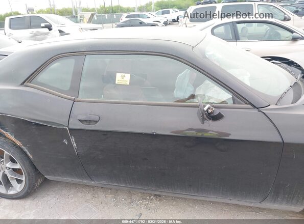 2C3CDZAG4LH158993 2020 DODGE CHALLENGER Black Սարքավորումների վահանակի տեսք