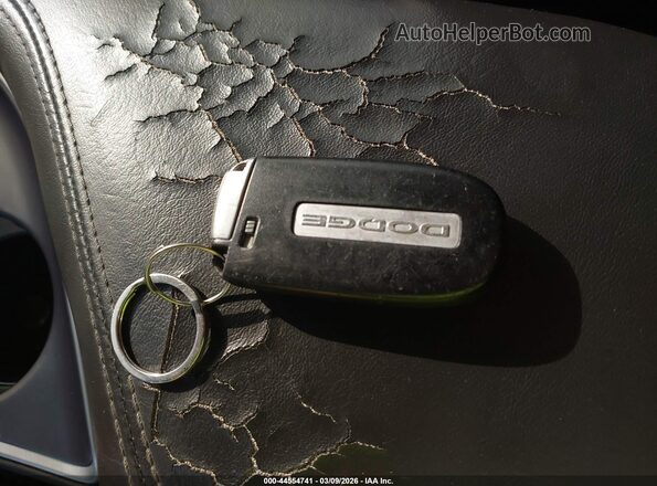 2C3CDZAG9KH551483 2019 DODGE CHALLENGER White Vista del salpicadero
