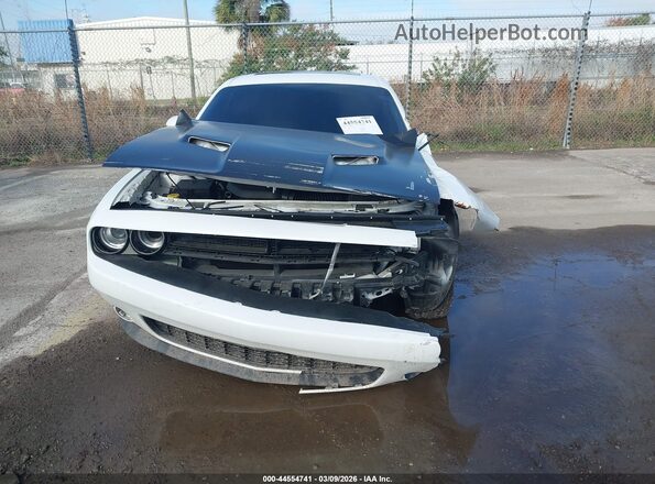 2C3CDZAG9KH551483 2019 DODGE CHALLENGER White Vista del cuadro de instrumentos
