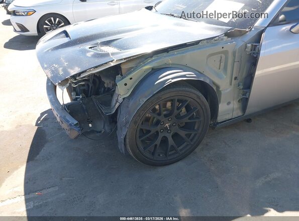 2C3CDZBT4JH225018 2018 DODGE CHALLENGER Silver Vista frontal