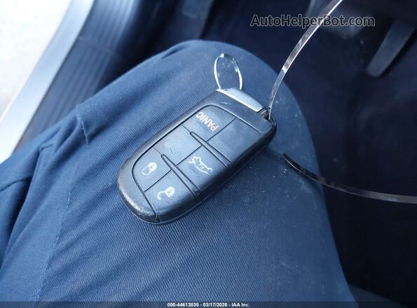2C3CDZBT4JH225018 2018 DODGE CHALLENGER Silver Vista del salpicadero