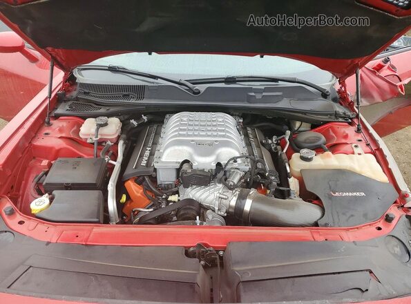 2C3CDZC93GH152882 2016 DODGE CHALLENGER Red Widok wnętrza z tyłu