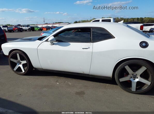 2C3CDZDJ3GH301168 2016 DODGE CHALLENGER White 