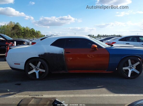 2C3CDZDJ3GH301168 2016 DODGE CHALLENGER White Widok wnętrza 360 stopni