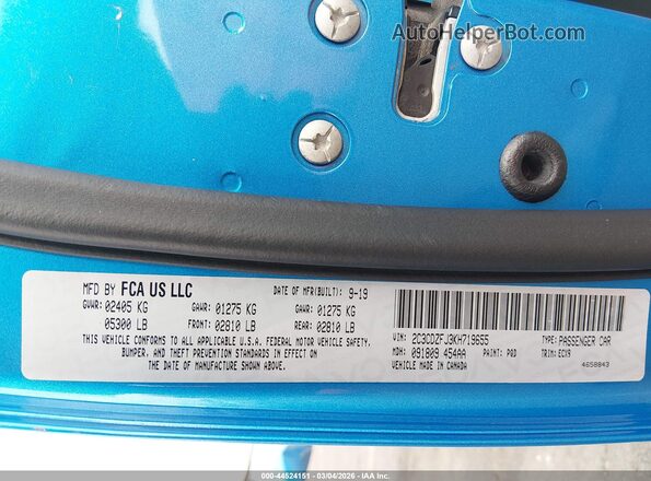 2C3CDZFJ3KH719655 2019 DODGE CHALLENGER Blue Widok komory silnika