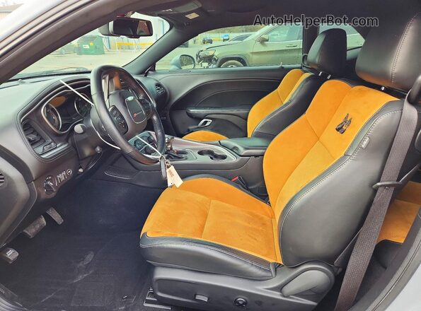2C3CDZFJ3MH683792 2021 DODGE CHALLENGER Gray Vista interior delantera