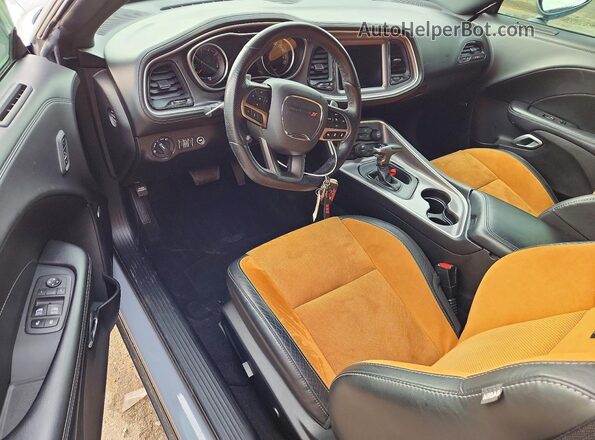 2C3CDZFJ3MH683792 2021 DODGE CHALLENGER Gray Vista del salpicadero
