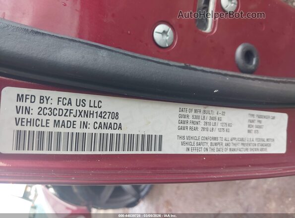 2C3CDZFJXNH142708 2022 DODGE CHALLENGER Red Вид підкапотного простору