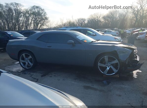 2C3CDZGG4JH257107 2018 DODGE CHALLENGER Gray Widok wnętrza z tyłu