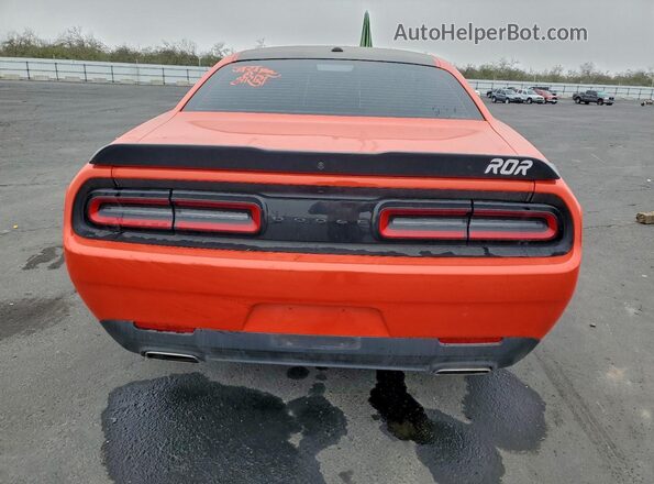 2C3CDZGG4PH662943 2023 DODGE CHALLENGER Orange Vista trasera
