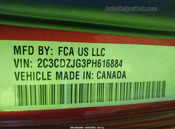 2C3CDZJG3PH616884 2023 DODGE CHALLENGER Orange ძრავის განყოფილების ხედი