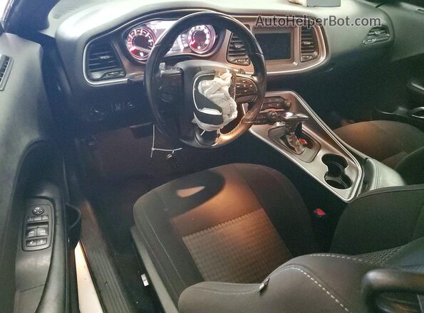 2C3CDZJG4NH136897 2022 DODGE CHALLENGER White Dashboard view