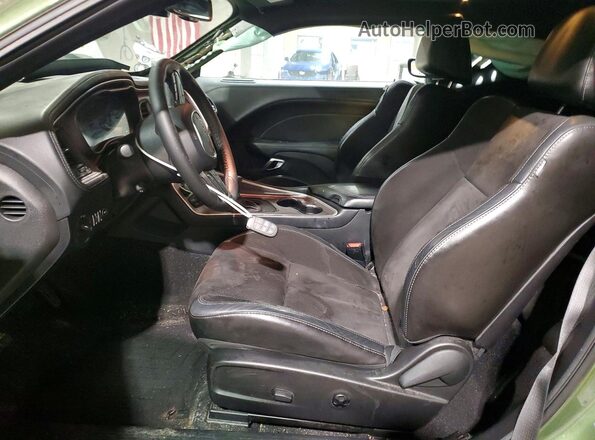 2C3CDZKG0MH568562 2021 DODGE CHALLENGER Green Vista interior delantera