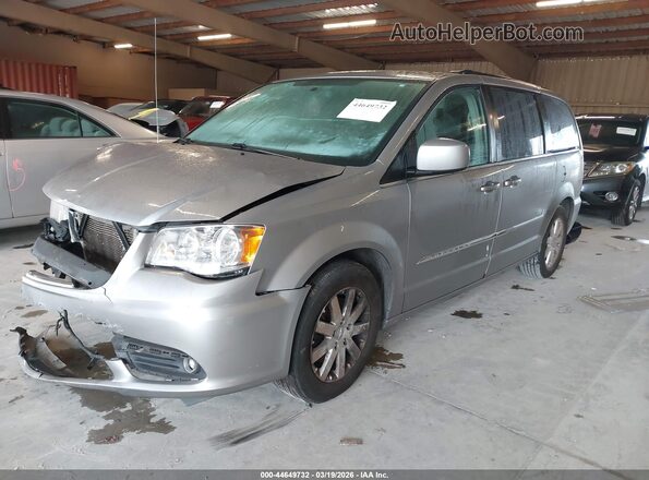 2C4RC1BG0GR287077 2016 CHRYSLER TOWN & COUNTRY Серебряный Передняя левая четверть