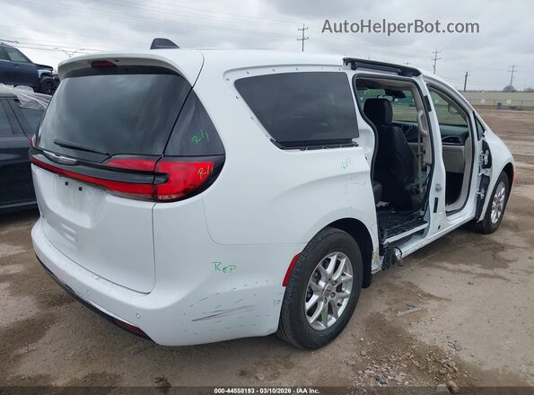 2C4RC1BG0RR144472 2024 CHRYSLER PACIFICA White Rear right