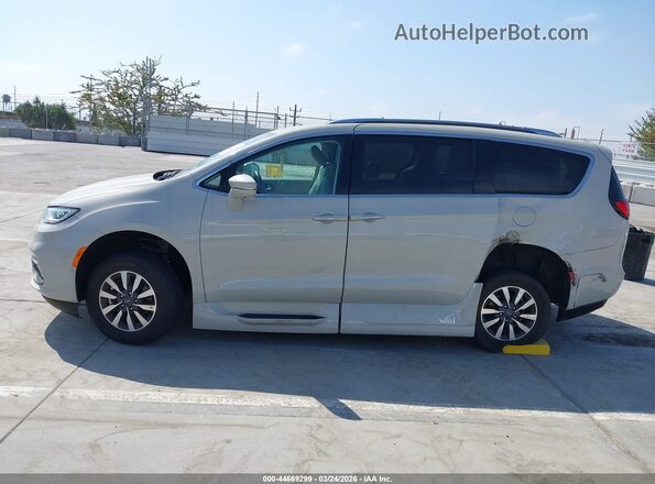 2C4RC1BG1MR521335 2021 CHRYSLER PACIFICA Серый 