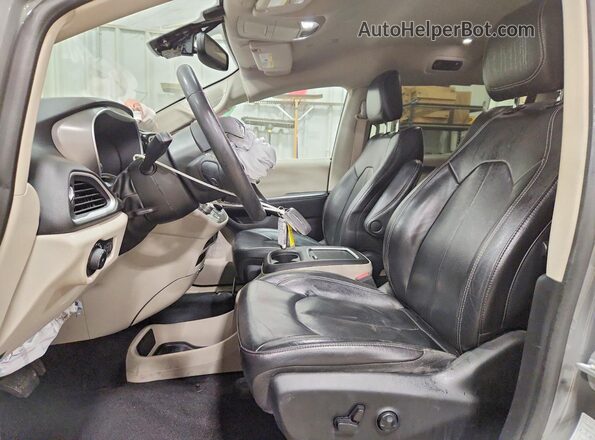 2C4RC1BG1NR152784 2022 CHRYSLER PACIFICA Gray Вид салону спереду