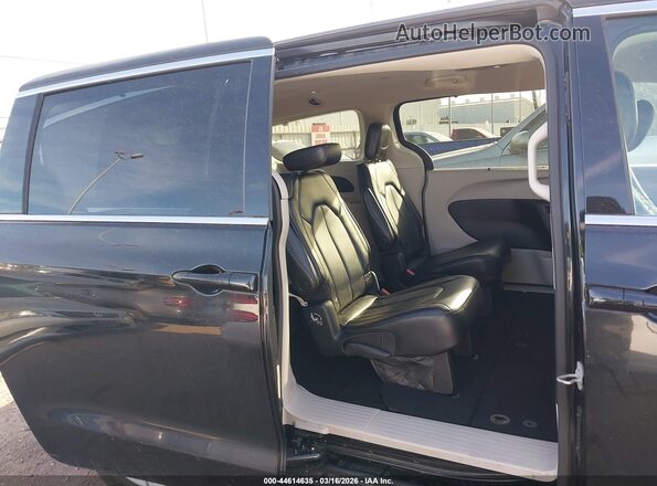2C4RC1BG2PR627331 2023 CHRYSLER PACIFICA Black VIN sticker view