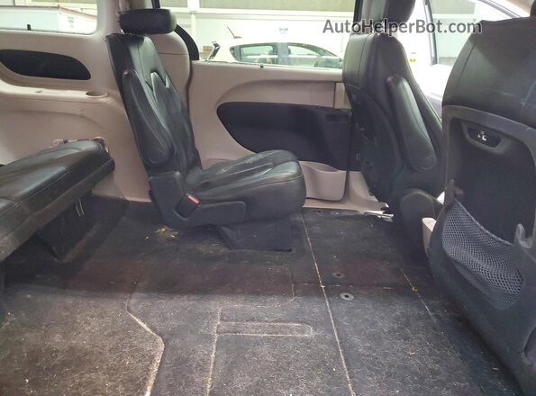 2C4RC1BG3MR543031 2021 CHRYSLER PACIFICA Серебряный Вид задней части салона